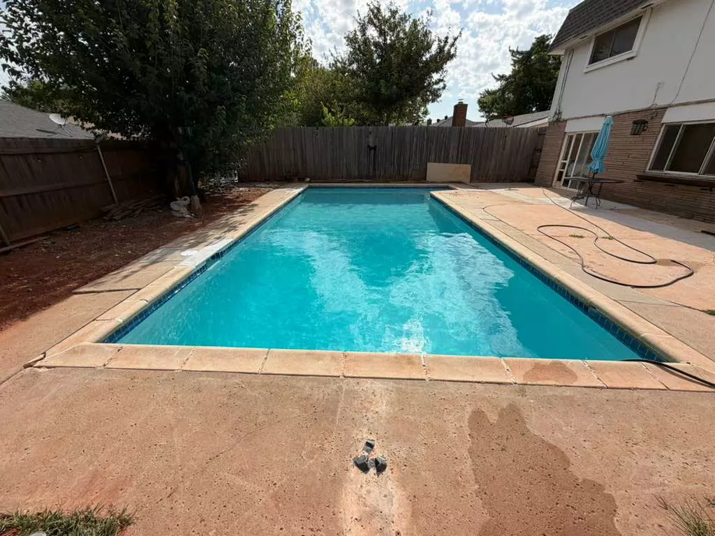 Concrete Pool Remodeling in Oklahoma City